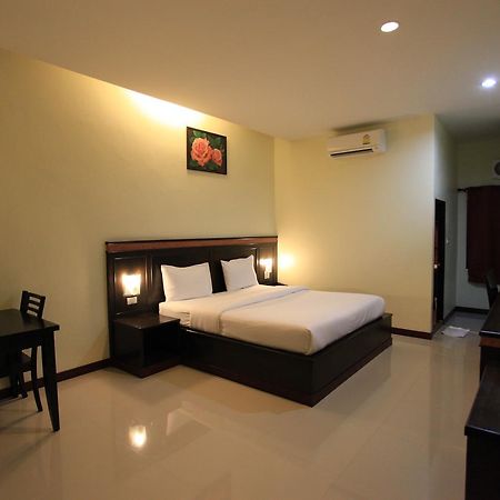 Room Place Chumphon Exterior foto