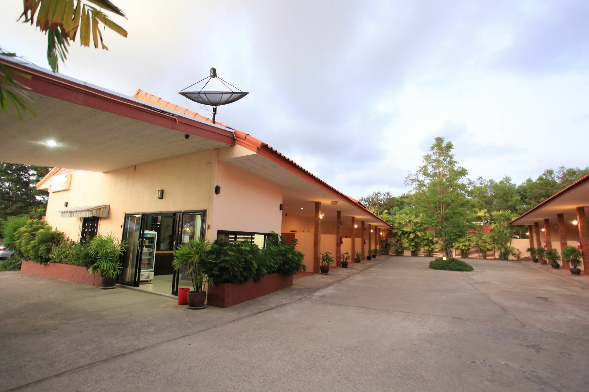 Room Place Chumphon Exterior foto
